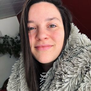 Meet your Posher, Laurie-anne